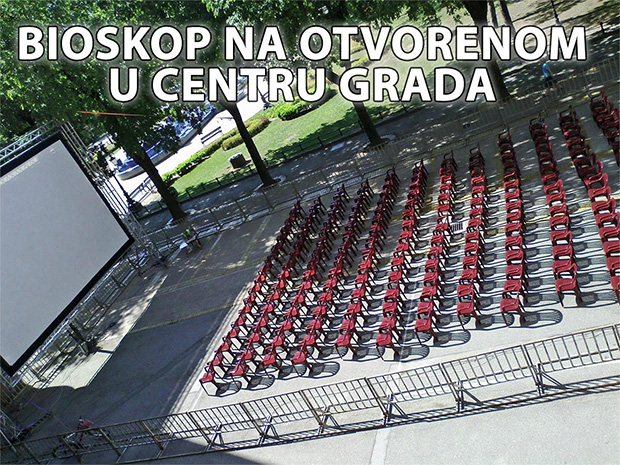Bioskop na otvorenom u centru grada