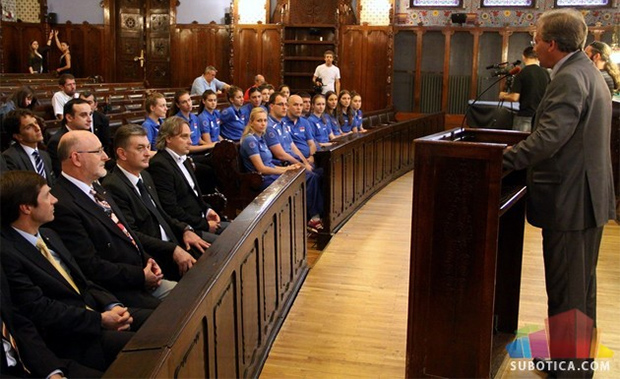 Prijem za juniorke Srbije i učesnike Kursa FIVB