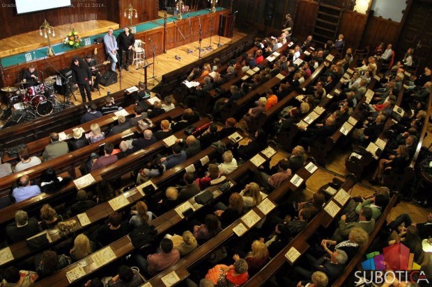 Fantastično "Veče nostalgije" Kornelija Kovača