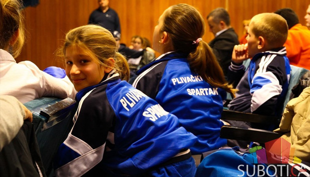 Plivacki klub Spartak - vanredna sednica Plivacki klub Spartak - vanredna sednica