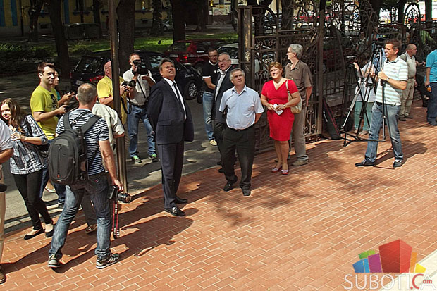 Gradonačelnik obišao radove na fasadi Sinagoge