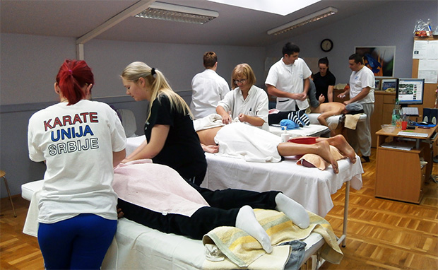 Srednja medicinska škola realizovala seminar masaže