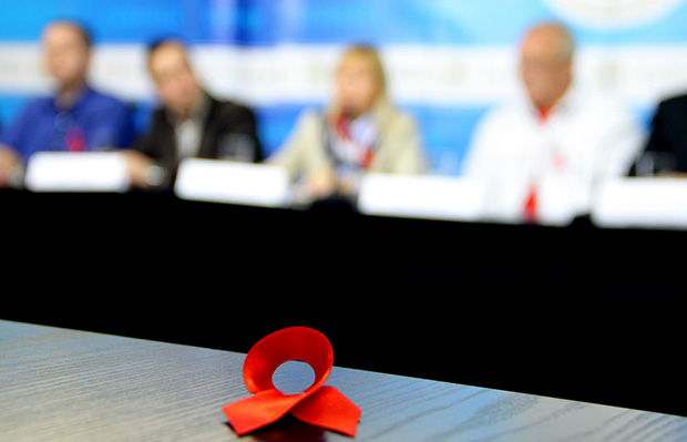 Svetski dan sećanja na preminule od side