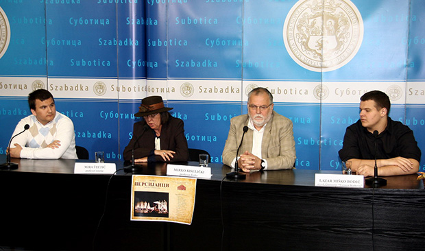 Gimnazijalci oduševljavaju publiku izvođenjem „Persijanaca“