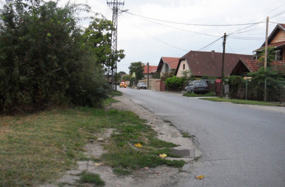 Kontejneri u Ulici Sekereš Lasla vraćeni na mesto