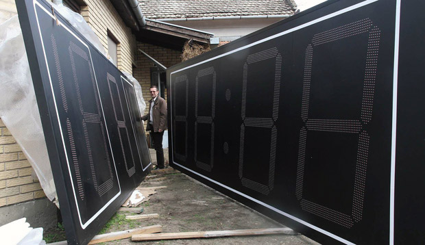 Semafor na stadionu do 9. aprila, reflektori tokom leta?