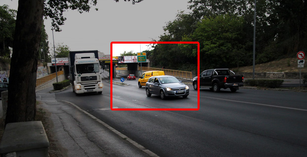 Upozoravamo! Neuređena saobraćajnica i opasna raskrsnica