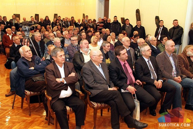 Predstavljena knjiga "Ima li ovde Srba?" autora Milorada Vučelića