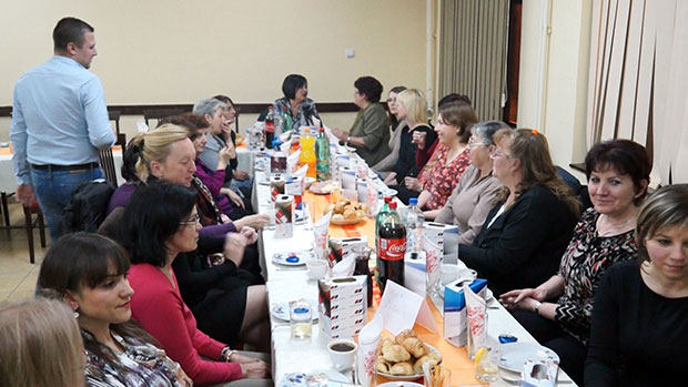 SNS : Žene su stub porodice i društva