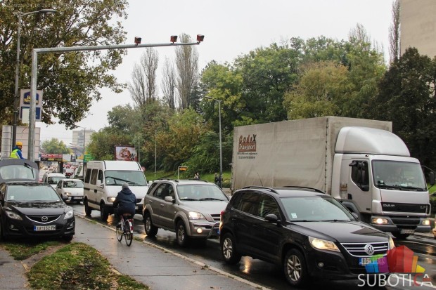 Video nadzor na glavnim saobraćajnicama u gradu