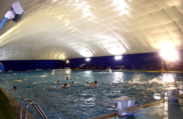 Balon na bazenu u Dudovoj šumi?