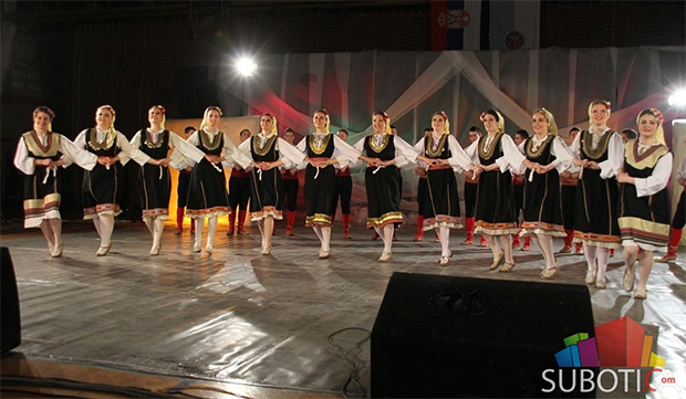 Roditelji zbunjeni i nezadovoljni – „Mladost“ nastavlja da radi!