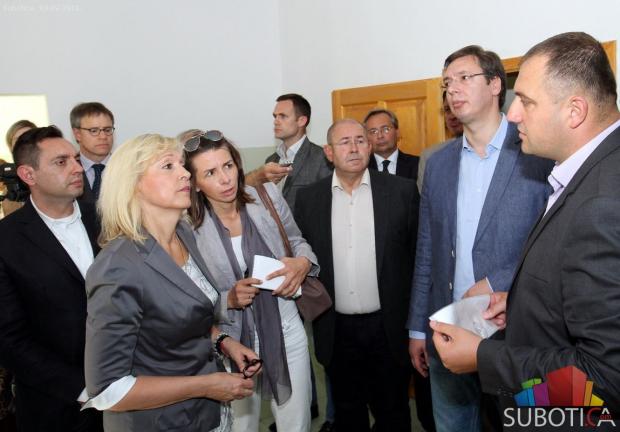Premijer Srbije obišao novu lokaciju za smeštaj migranata u Subotici