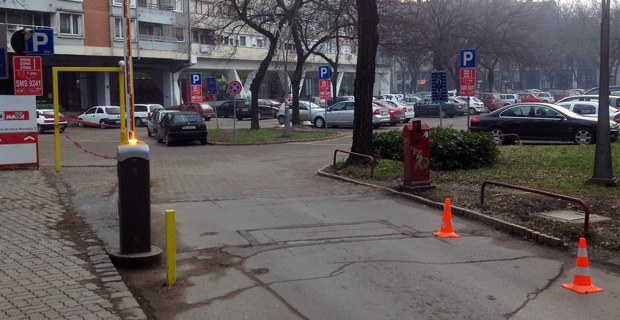 Od sutra ponovo zatvoreni parking kod OU