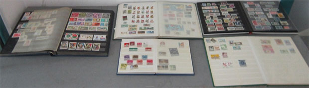 Zaplenjene poštanske markice