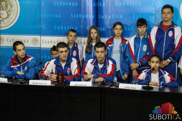 Zlatni karatisti Enpija na Svetskom prevenstvu