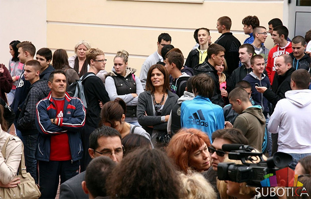 Održan protest učenika i roditelja Tehničke škole "Ivan Sarić"