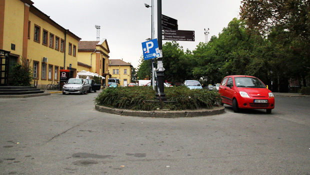Kada će se urediti trg ispred Železničke stanice?