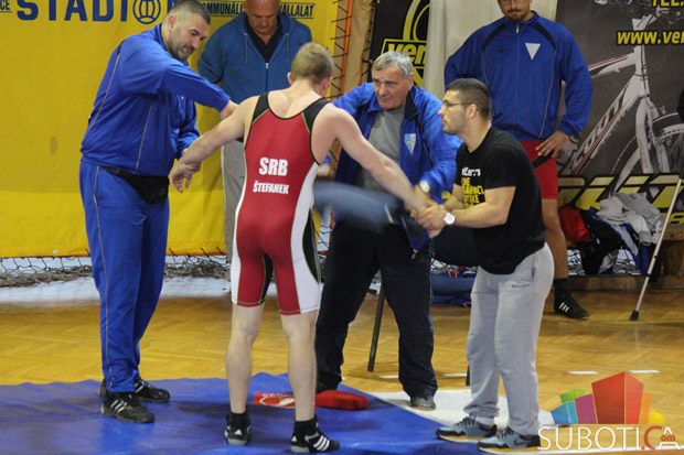 Rvači Spartaka pobedili Radnički (7:1)