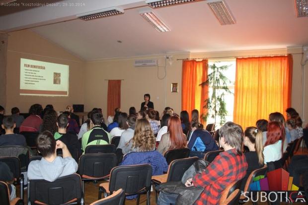Održano predavanje "Slike života - tinejdžersko doba"