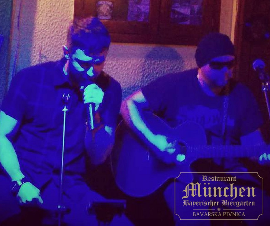 Akustična svirka: Back To The Future Duo