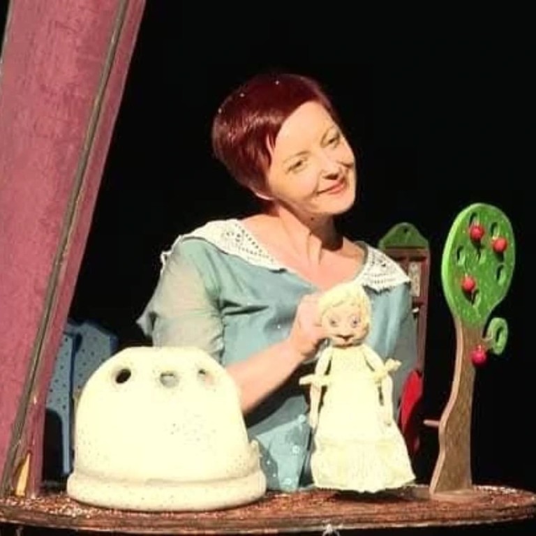 Előadás gyerekeknek: HOLLE ANYÓ