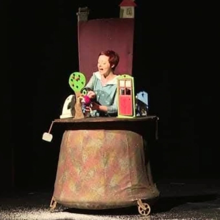 Előadás gyerekeknek: HOLLE ANYÓ