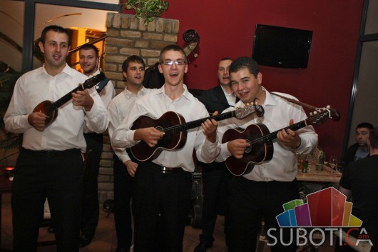 Tamburaši ''ŠIROK ŠOR"