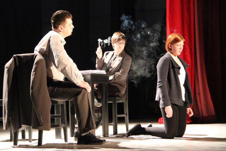 Predstava: Párnaember (Jastučko)