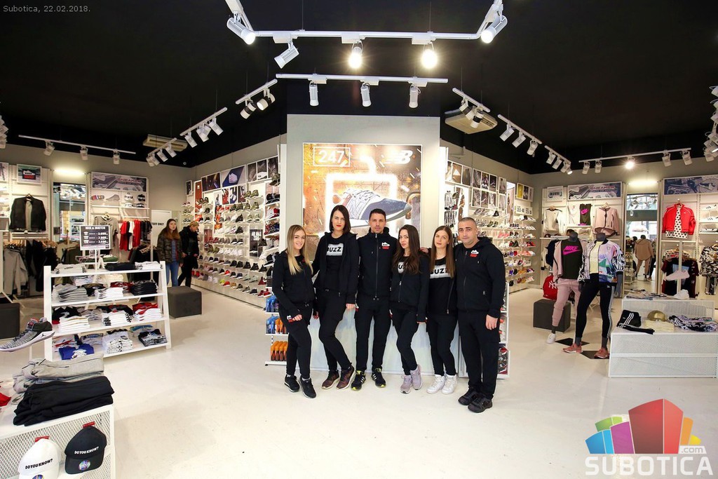 Buzz - sezonsko sniženje do 40%