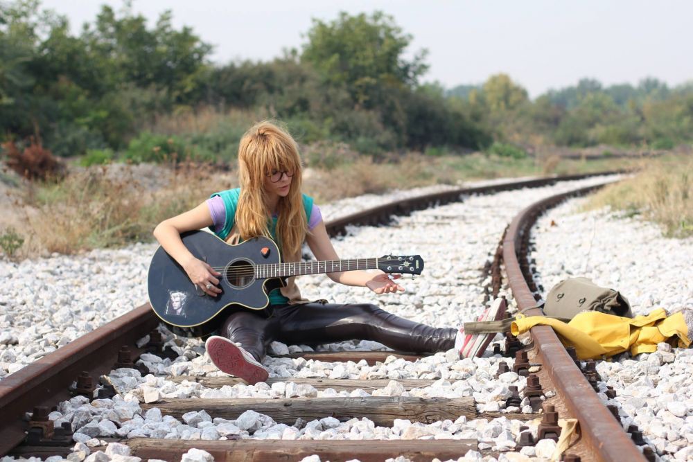 Todora Stojinović & Šesto čulo