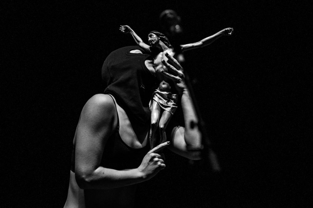 Predstava:  Kratka priča o Antihristu