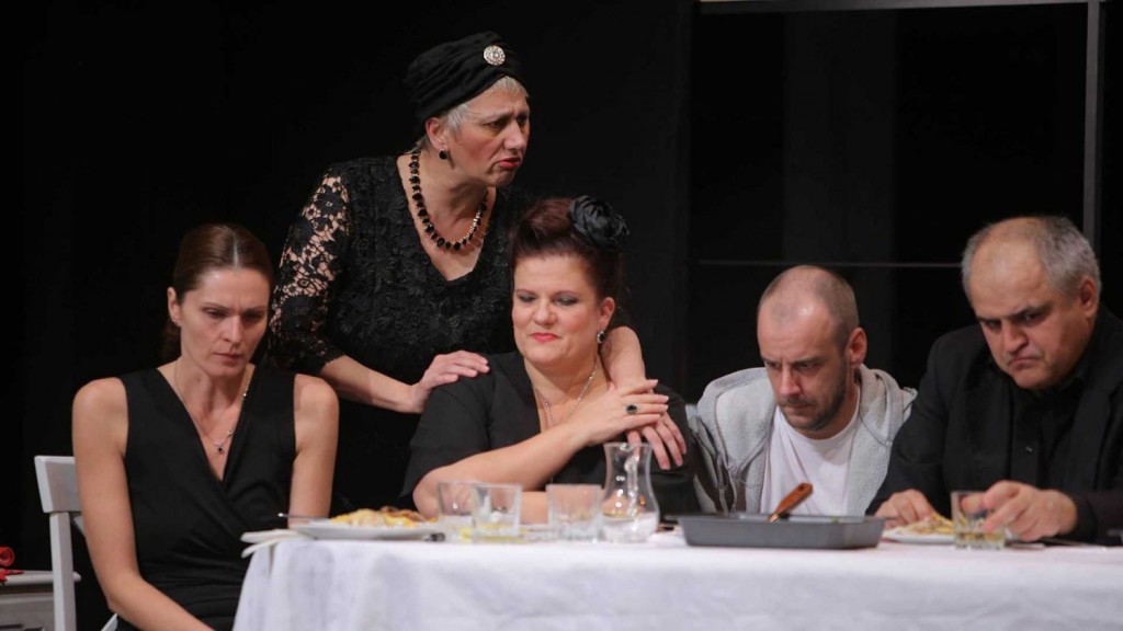 Predstava: Trejsi Lets: Avgust u okrugu Osejdž