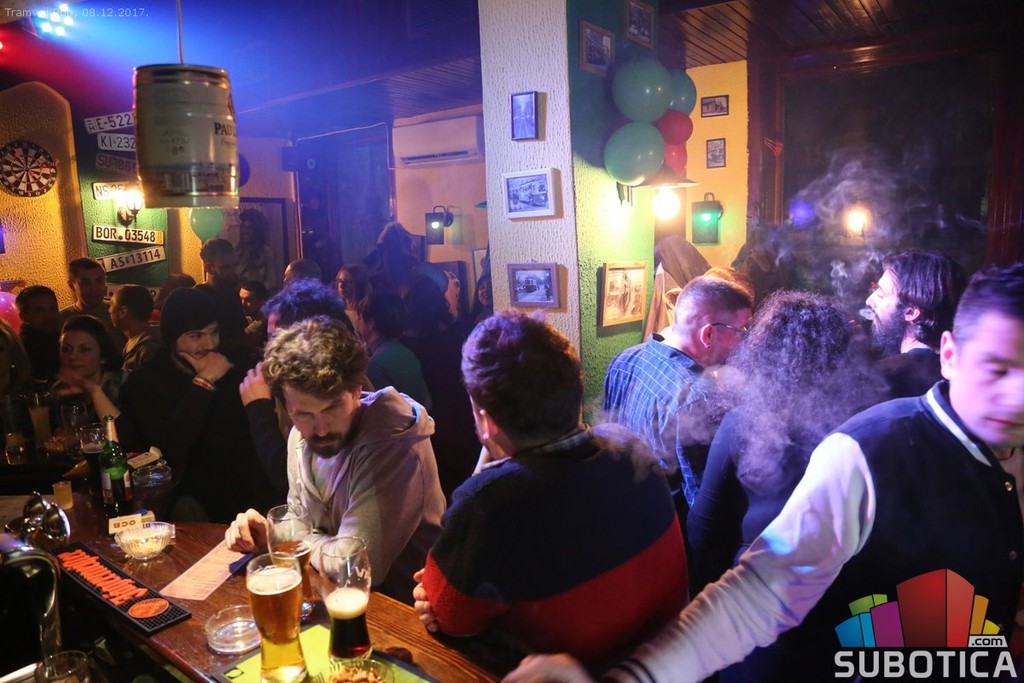 Studentska žurka: Neven Tili Live