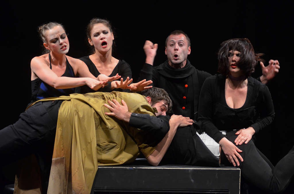 Predstava: Az ember komédiája