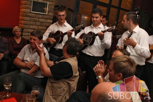 Tamburaši ''ŠIROK ŠOR"