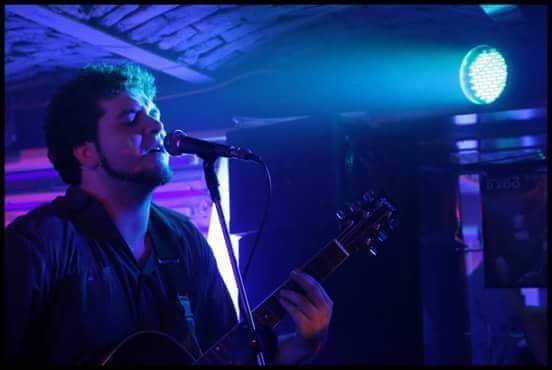 Akustična svirka: Andrej Ademi