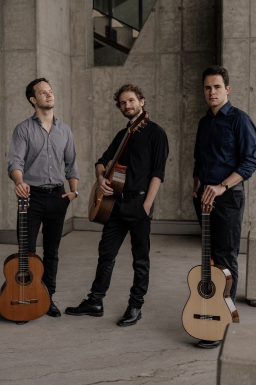 Cross Atlantic gitarski trio