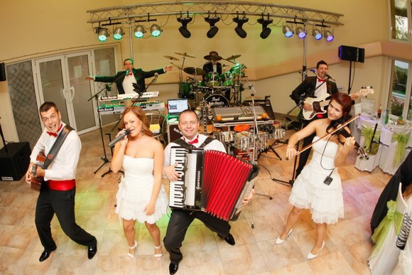 Doček Nove godine u restoranu Spartak