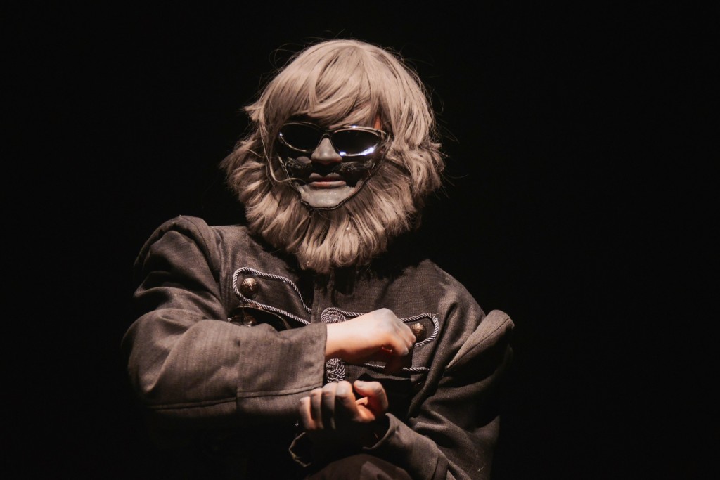 Pozorište "Deže Kostolanji" - Bil se vraća