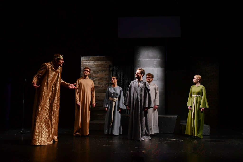 Đerđ Špiro: Arpadovići