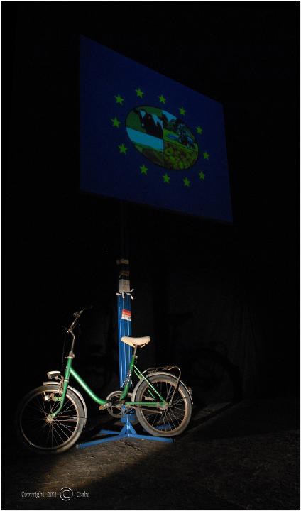 De ki viszi haza a biciklit? / A ko će vratiti bicikl?