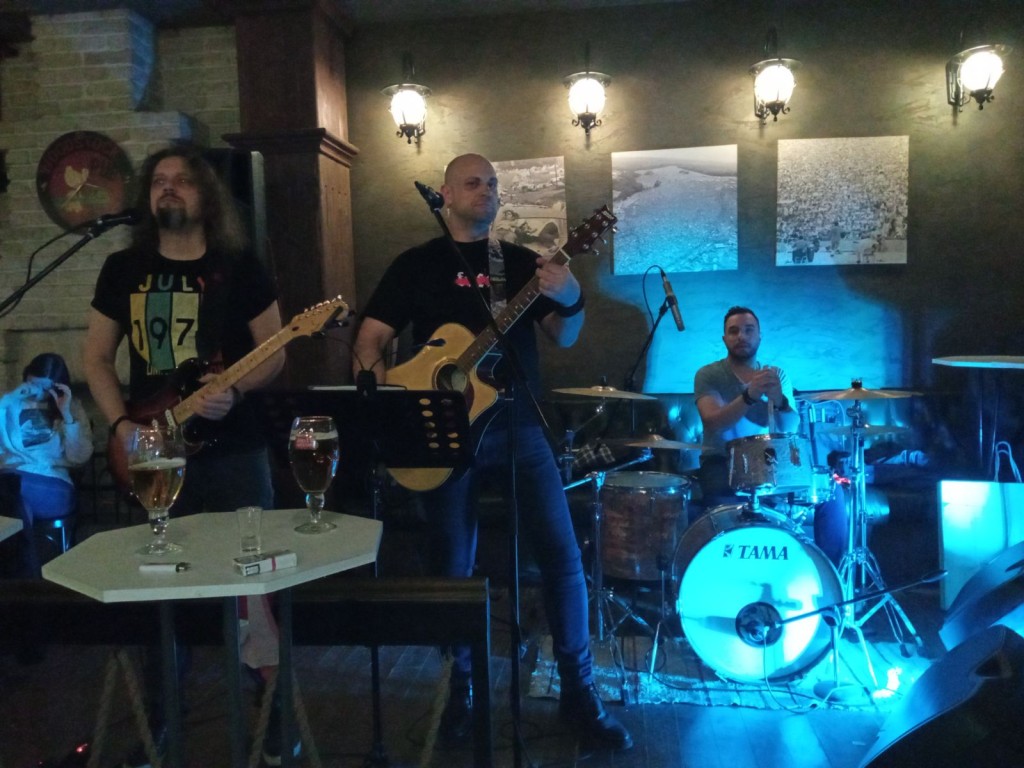 Rock svirka: JUST trio / Ex-Yu rock'n'roll