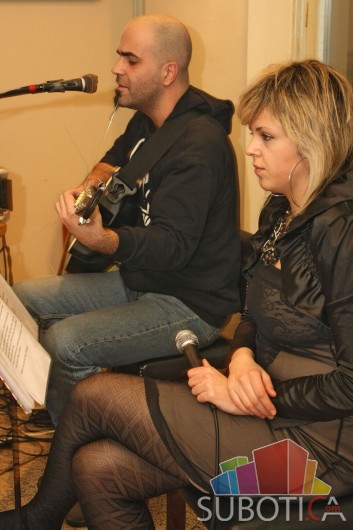 Akustičarsko veče uz Jelenu i Milana