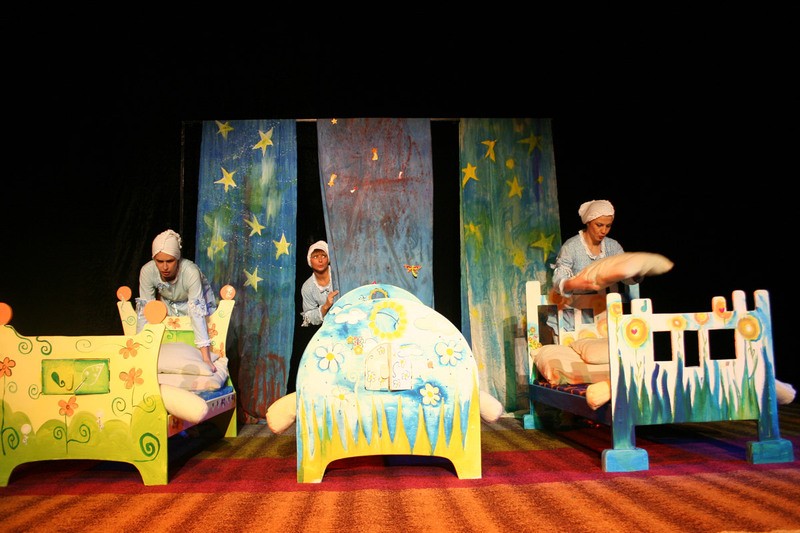 Teatar u pelenama: “Probudilica” / Pelenkás színház: Keltető