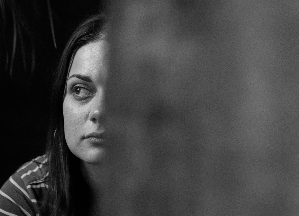 Dvorišna galerija: Izložba Renate Šomorai „Ples dimenzija“