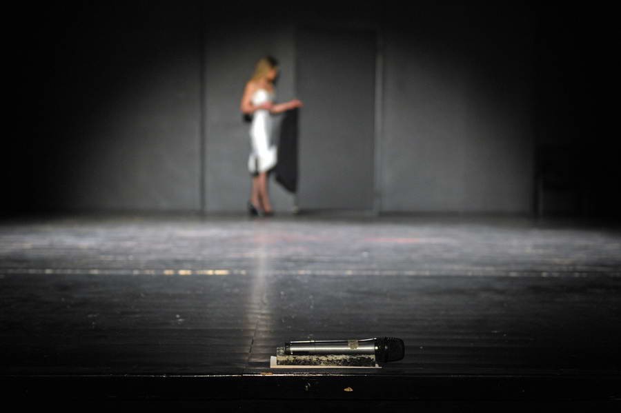 Predstava: Marta Bereš One-girl show (nas srpskom jeziku)