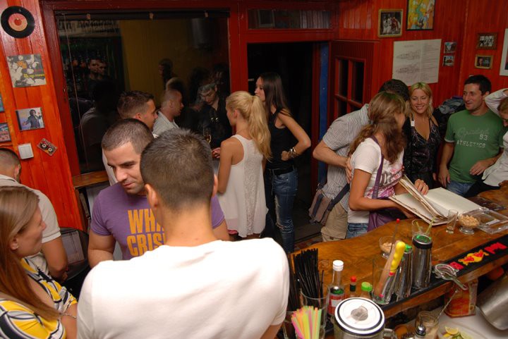 Casual saturday groove