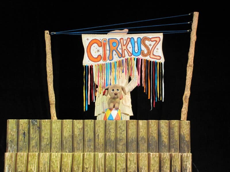 Predstava za decu: „Kuče koje nije umelo da laje”