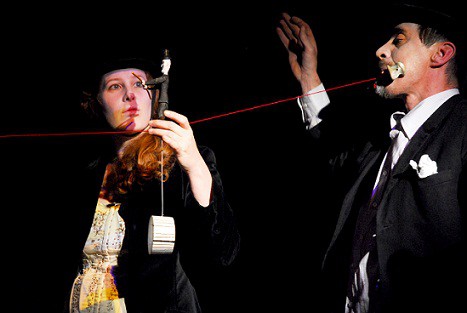 Hólyagcirkusz Társulat: Tudom, hogy élsz / Bladder Circus Company: Znam da živiš